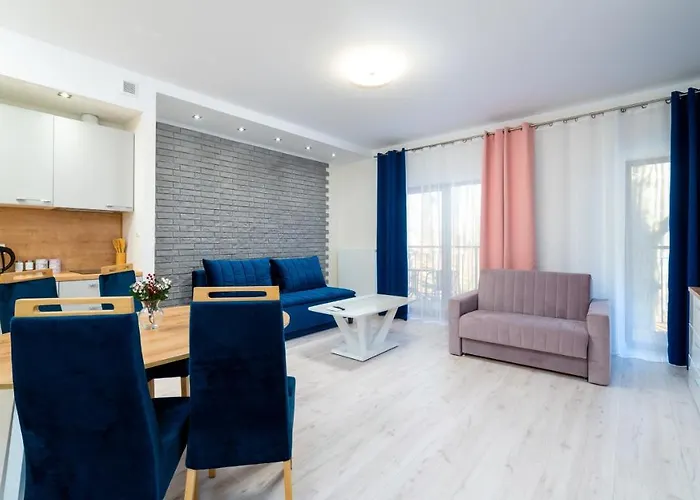 Karkonosze, Sun & Snow 스클라르스카포렘바