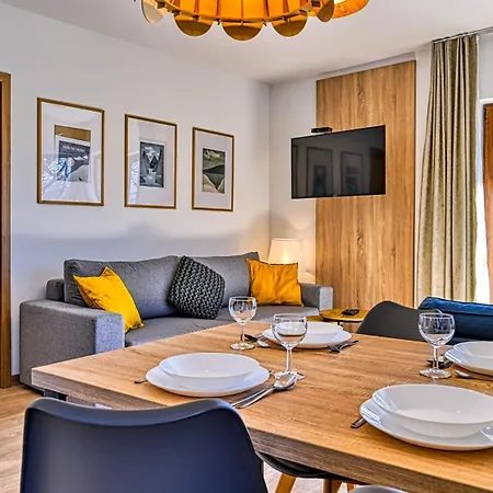 Karkonosze, Sun & Snow Apartment *